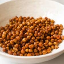 https://thehealthyepicurean.com/wp-content/uploads/2015/06/Spicy-Roasted-Chickpeas-4-scaled-225x225.jpg