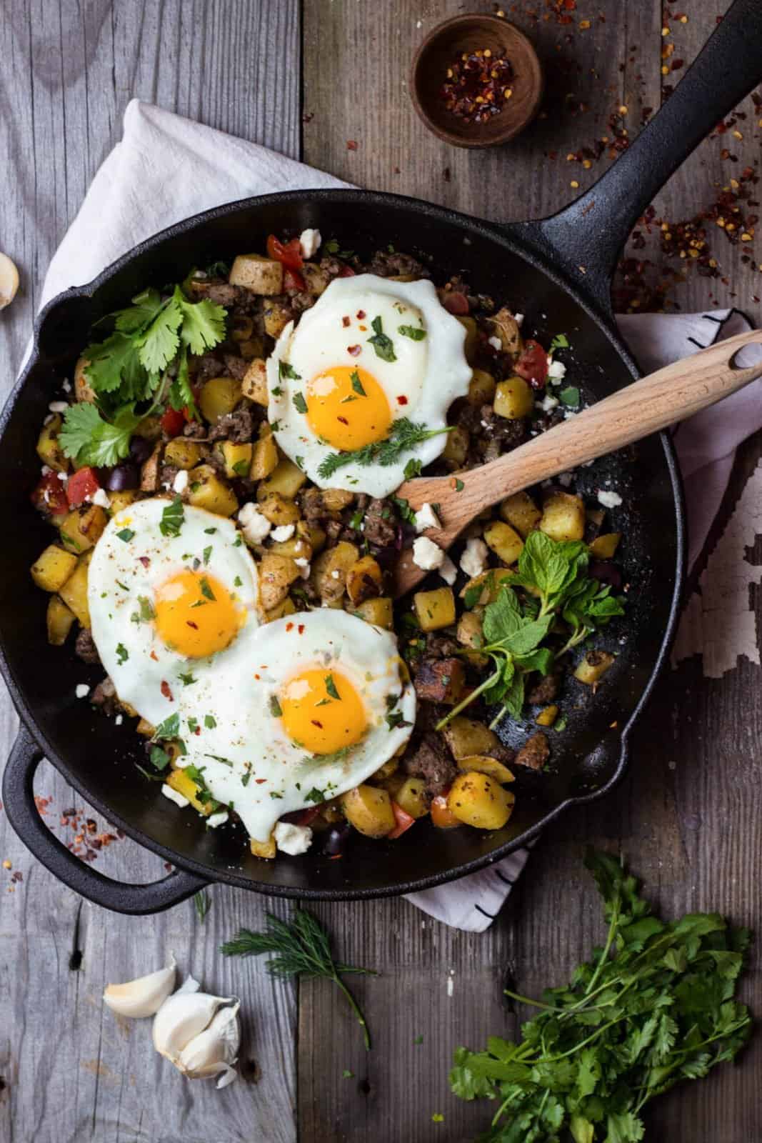 Mediterranean Egg Breakfast Skillet 