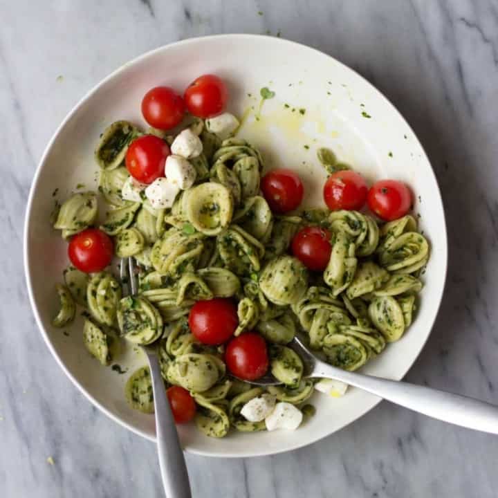 Pesto Caprese Pasta Salad - The Healthy Epicurean