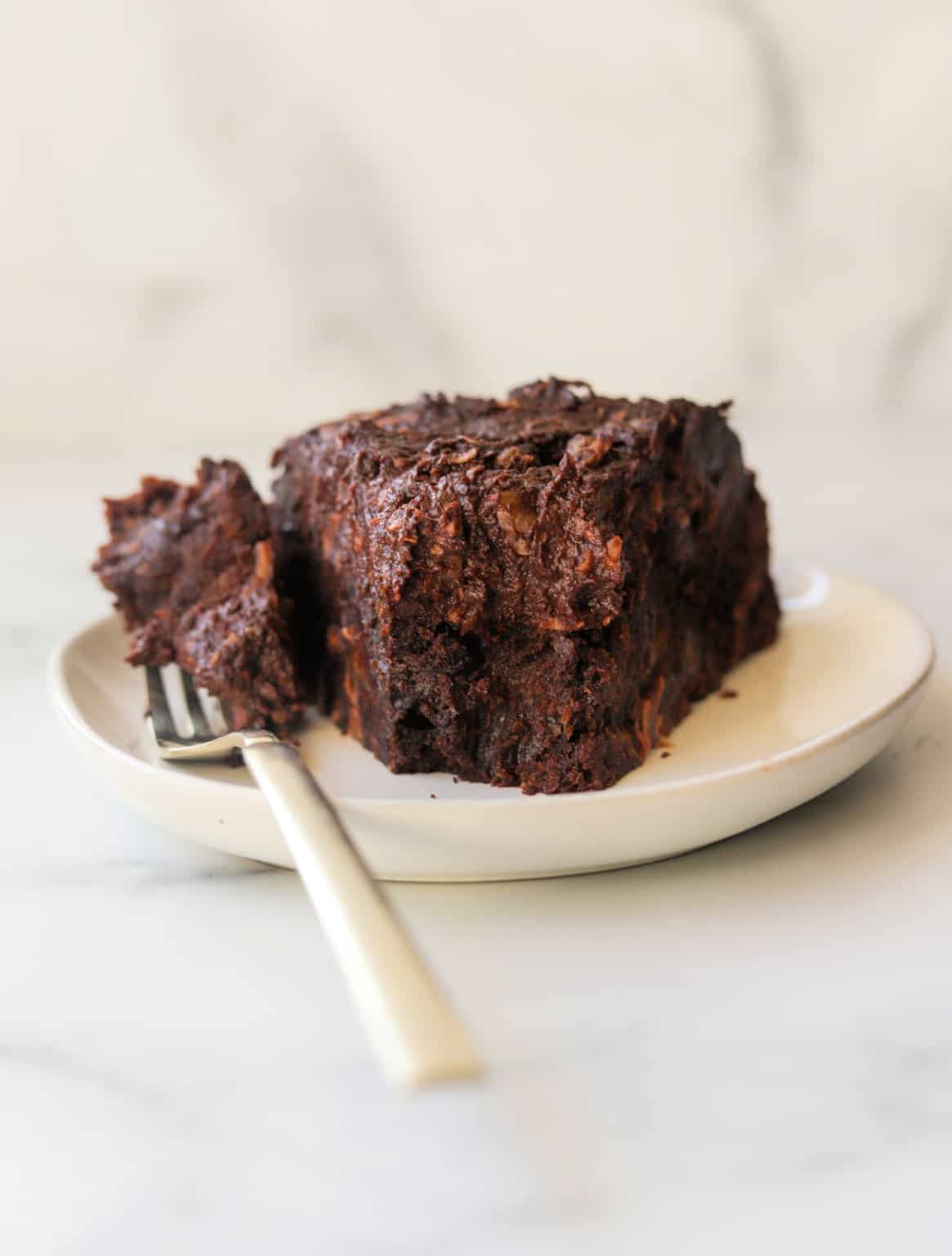 Dark Chocolate Date Cake The Healthy Epicurean