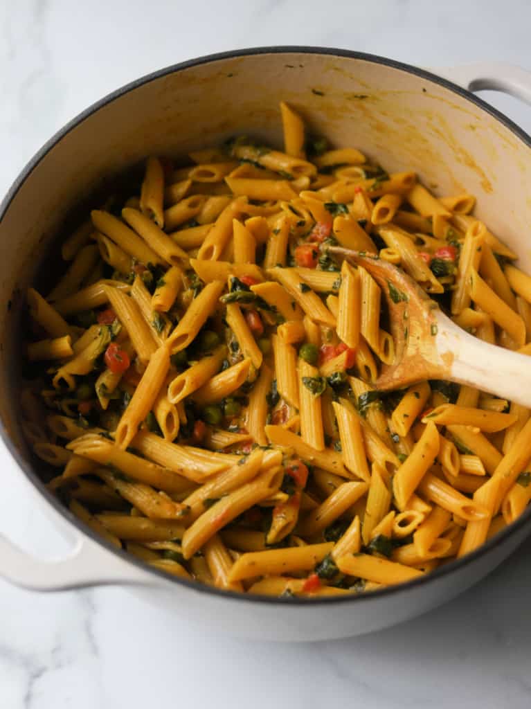 One Pot Curry Pasta - The Healthy Epicurean